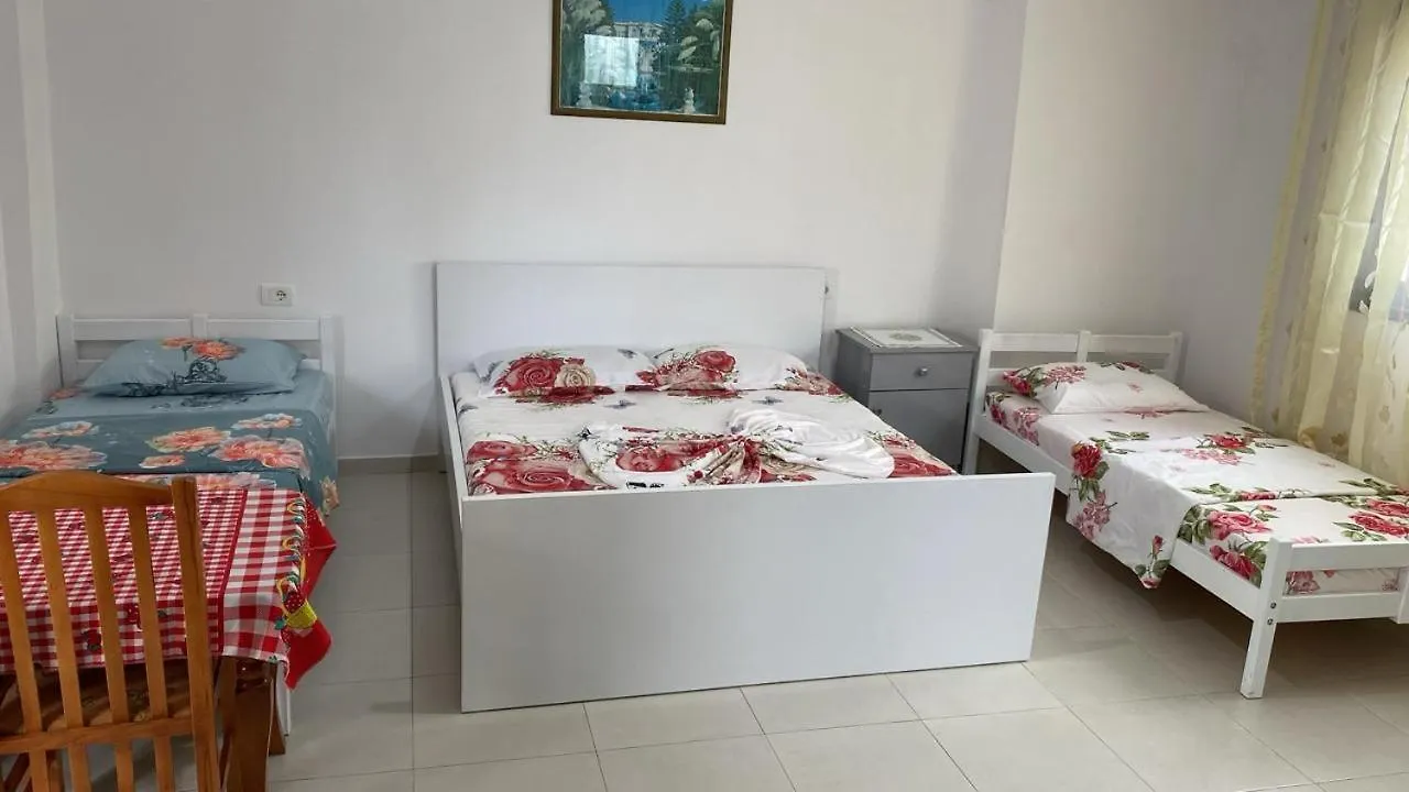 Homestay Feriz Vukaj Apartment Hamallaj Albania